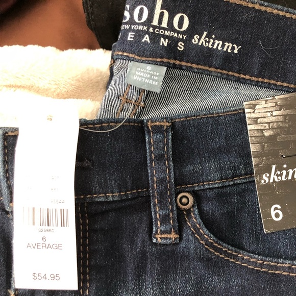 NWT. NEW YORK & CO SOHO Slim leg/Skinny Jeans. Dark Blue. Size 6 - Picture 2 of 6